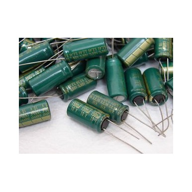 日本SANYO三洋 金字 进口 电解电容(1500uf/10V)