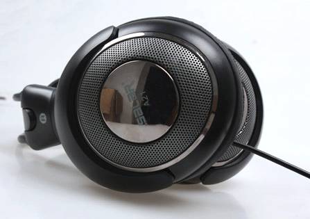 优质有线话筒 cff269c048c248509c6db0923033b14c.jpg